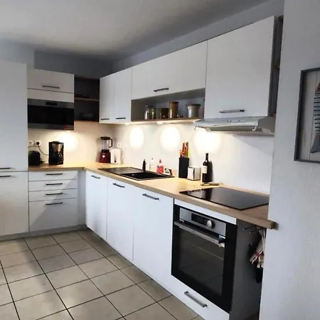 Lumineux 3 A 400m Des Plages Avec Parking Et Wifi - Fr-1-413-113 *